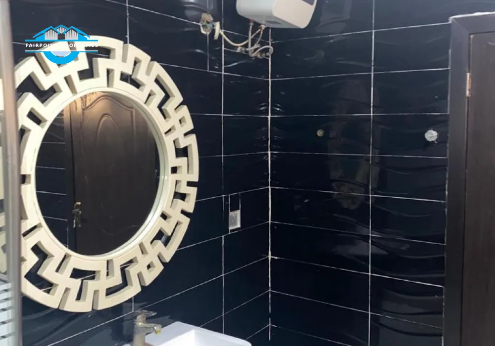 5 Bedroom shortlet Apartment