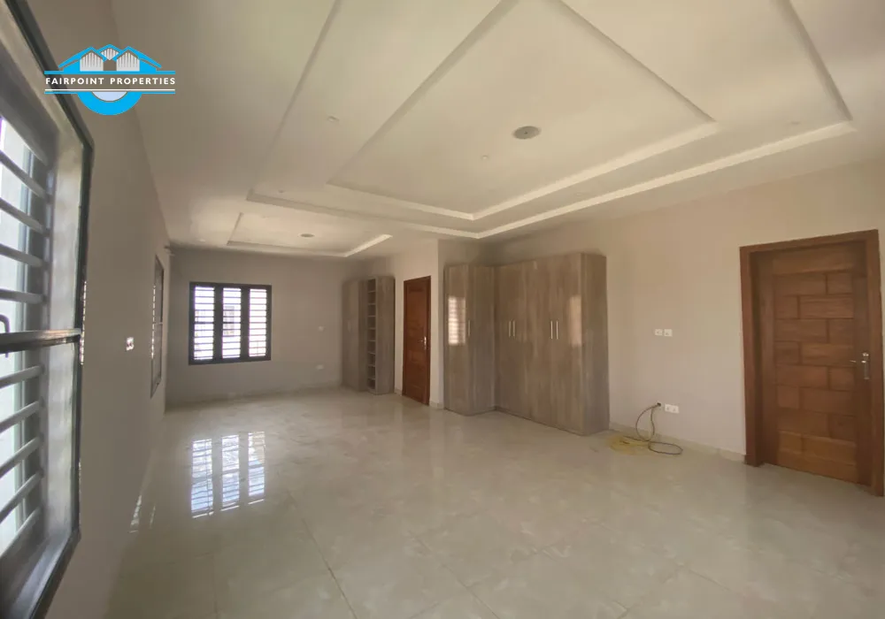 5 bedroom fully detached duplex for sale