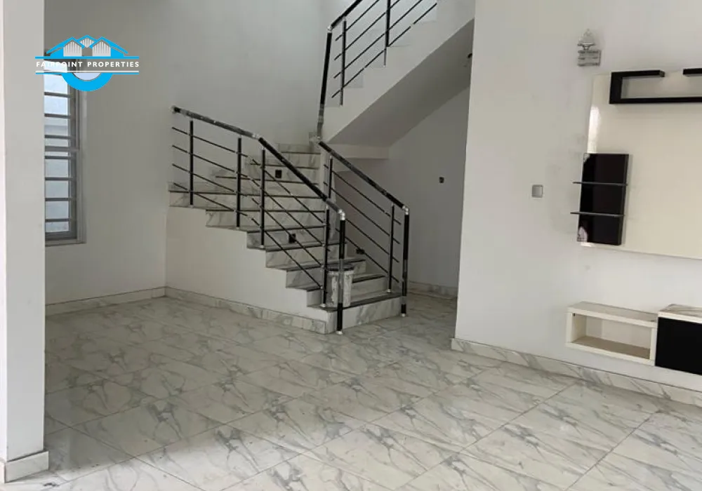 4 bedroom fully detached for sale in Osapa London