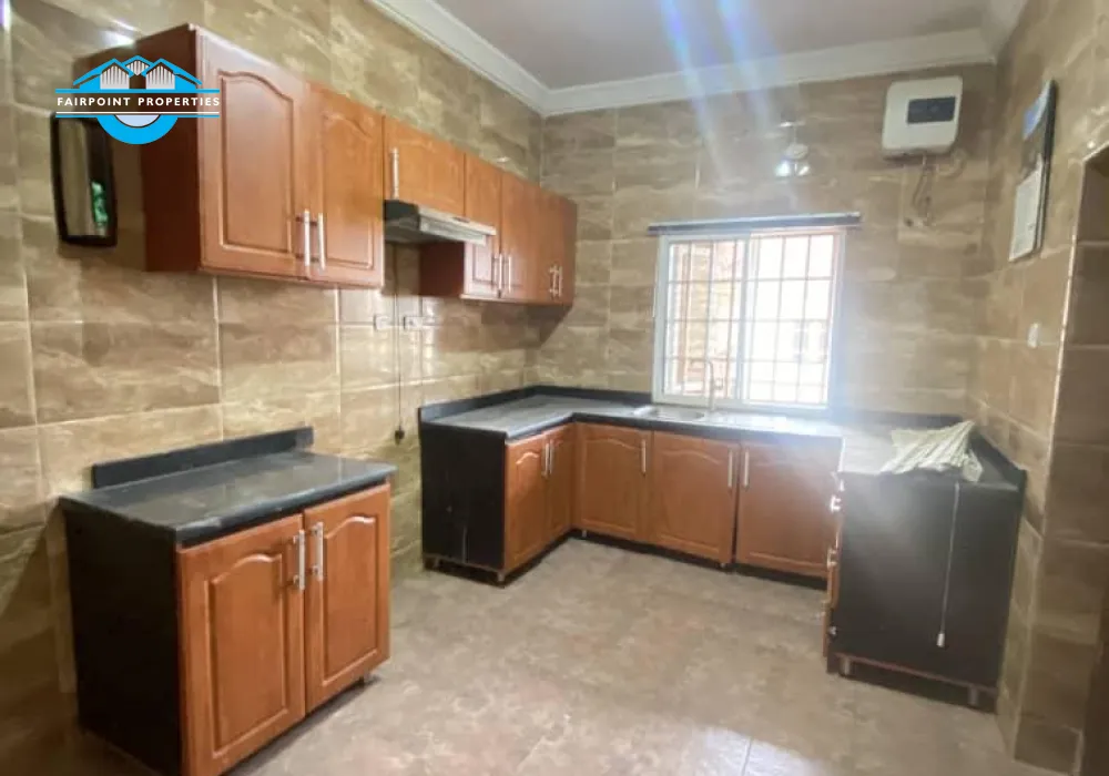 3 bedroom apartment for rent in Oniru -3,500,000 per annum