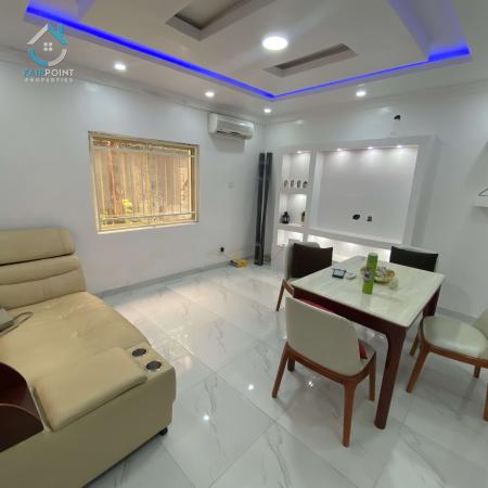 Luxury 2 Bedroom Apartment with Fully fitted kitchen For rent At Lekki Phase, Lagos.