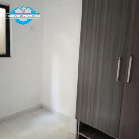 Lovely 1 Bedroom Mini flat bungalow with an Extra Study room At Lekki Phase 1, Lagos.