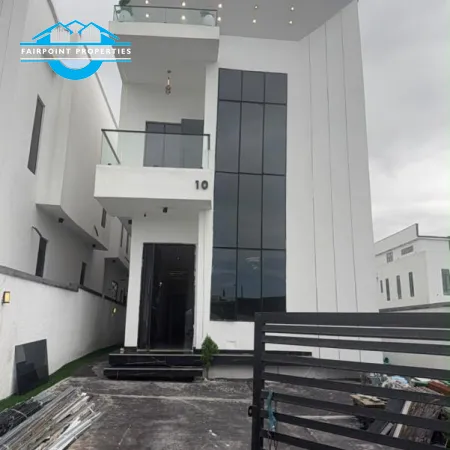 4 BEDROOM DETACHED DUPLEX + BOYS QUARTER FOR SALE