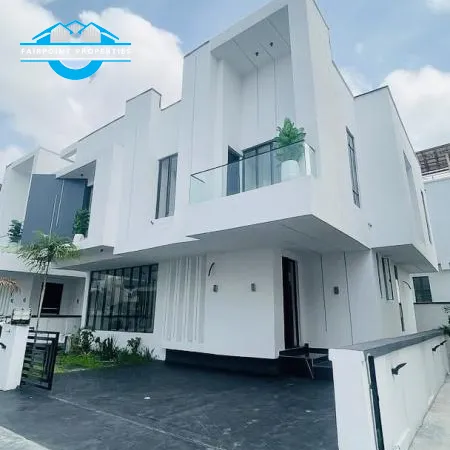 5 BEDROOM DETACHED DUPLEX + BOYS QUARTERS + GARDEN AREA
