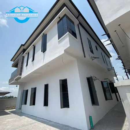 5 Bedroom Detached duplex 
