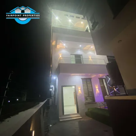 5 Bedroom Fully Detached Duplex With Bq and a Swimming Pool For Sale At Lekki Phase I