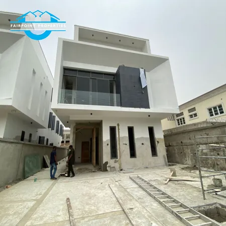 Luxury 4 Bedroom Detached Duplex 