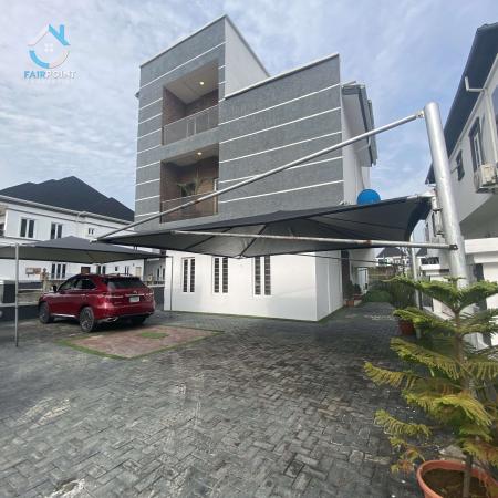 5bedroom Fully detached duplex with a Bq For Sale At Lekki Phase II 
