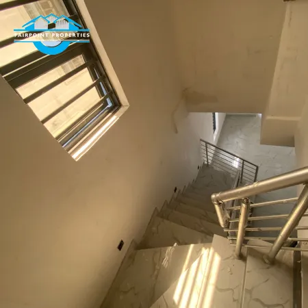 5 Bedroom Fully Detached Duplex for Sale 