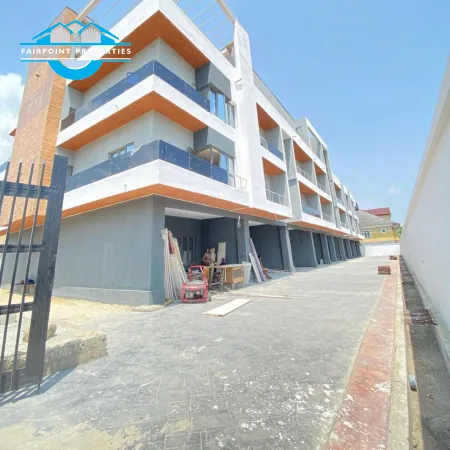 4 bedroom terrace apartment for sale in Lekki Lagos 